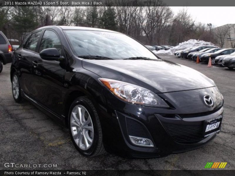 Black Mica / Black 2011 Mazda MAZDA3 s Sport 5 Door