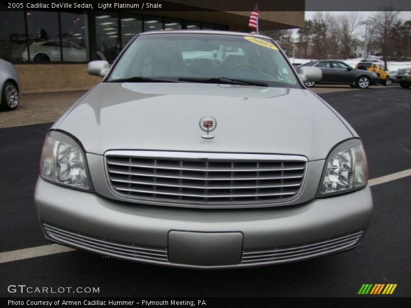 Light Platinum / Shale 2005 Cadillac DeVille Sedan