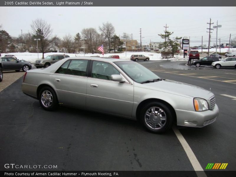 Light Platinum / Shale 2005 Cadillac DeVille Sedan