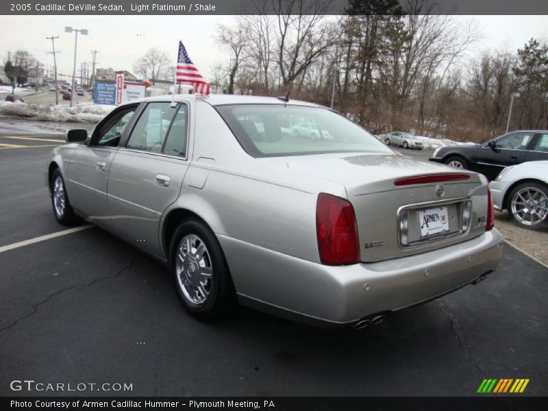 Light Platinum / Shale 2005 Cadillac DeVille Sedan
