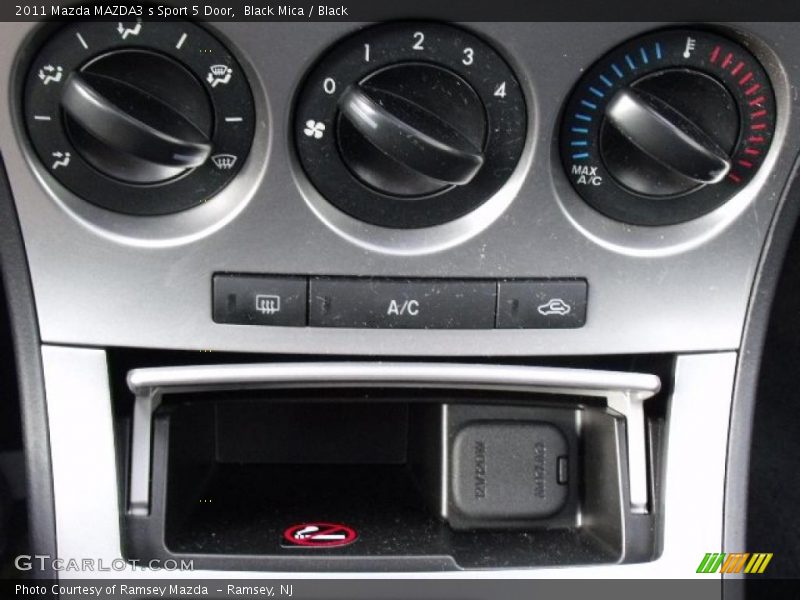 Black Mica / Black 2011 Mazda MAZDA3 s Sport 5 Door