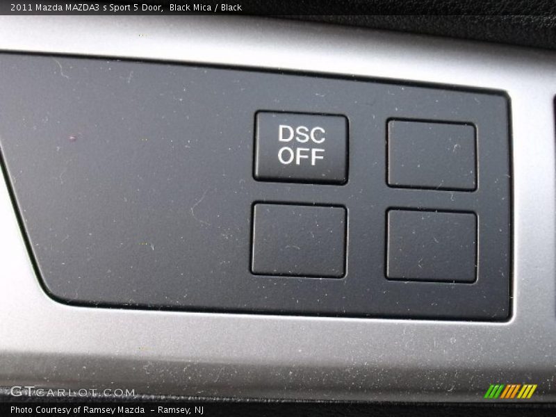 Black Mica / Black 2011 Mazda MAZDA3 s Sport 5 Door