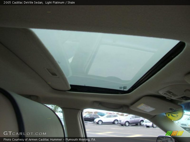 Light Platinum / Shale 2005 Cadillac DeVille Sedan