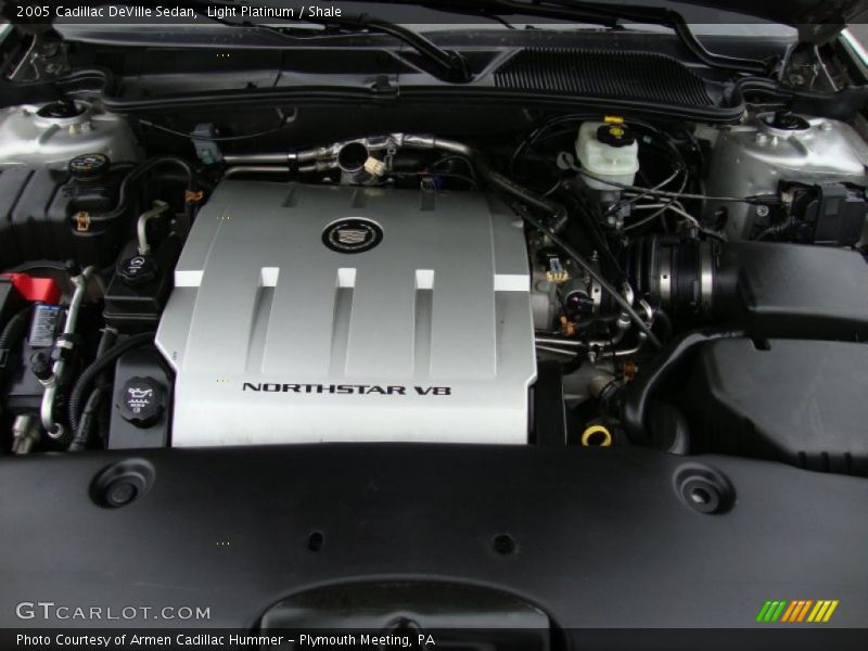 Light Platinum / Shale 2005 Cadillac DeVille Sedan