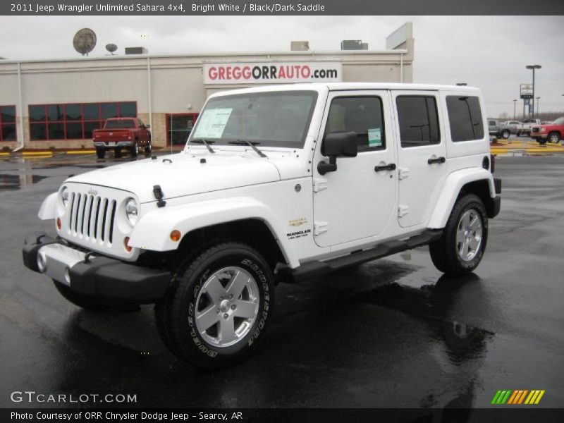 Bright White / Black/Dark Saddle 2011 Jeep Wrangler Unlimited Sahara 4x4