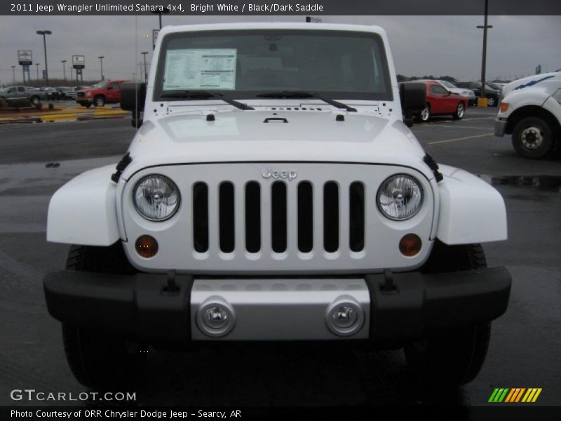 Bright White / Black/Dark Saddle 2011 Jeep Wrangler Unlimited Sahara 4x4
