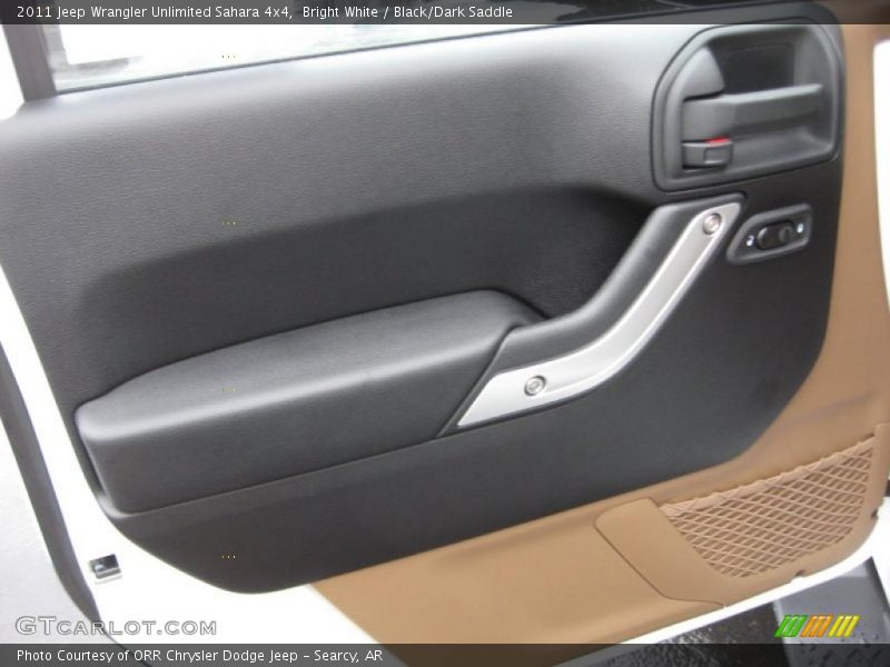 Bright White / Black/Dark Saddle 2011 Jeep Wrangler Unlimited Sahara 4x4