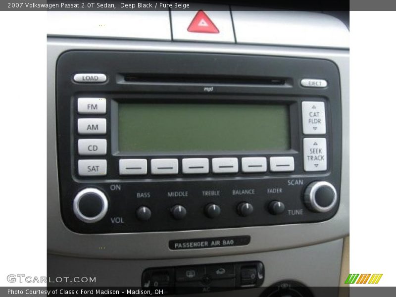 Deep Black / Pure Beige 2007 Volkswagen Passat 2.0T Sedan