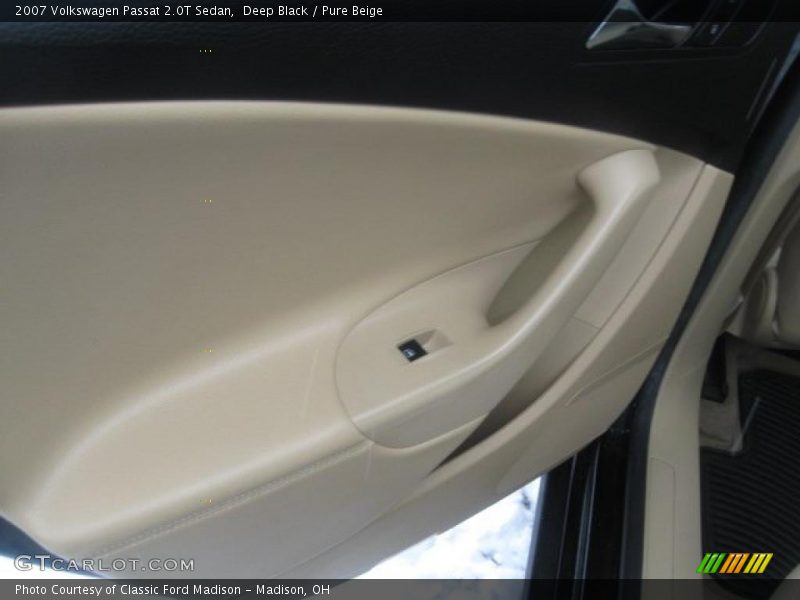 Deep Black / Pure Beige 2007 Volkswagen Passat 2.0T Sedan