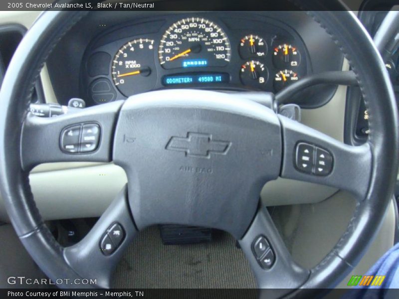 Black / Tan/Neutral 2005 Chevrolet Avalanche LS