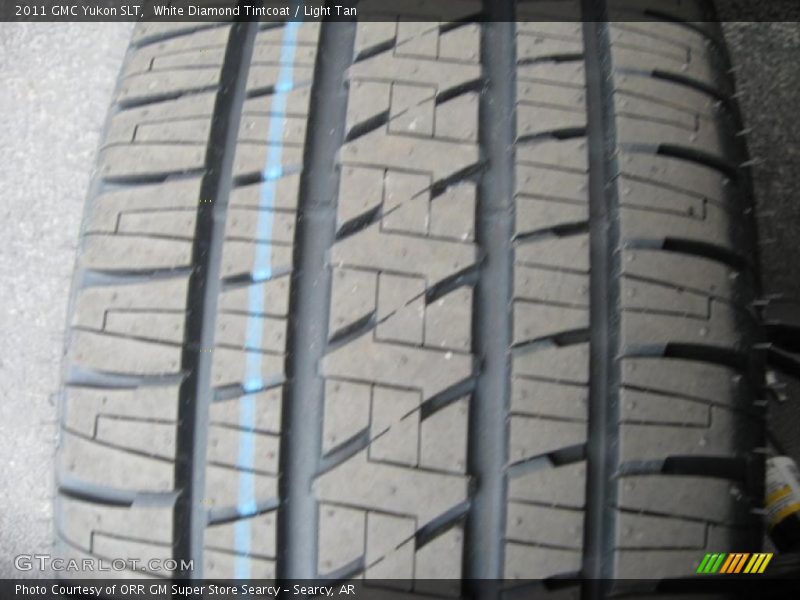 White Diamond Tintcoat / Light Tan 2011 GMC Yukon SLT