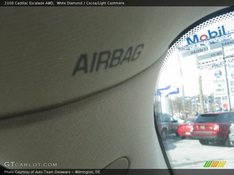 White Diamond / Cocoa/Light Cashmere 2008 Cadillac Escalade AWD