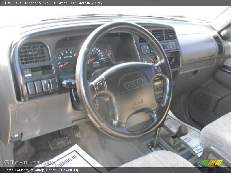 Fir Green Pearl Metallic / Gray 1998 Isuzu Trooper S 4x4