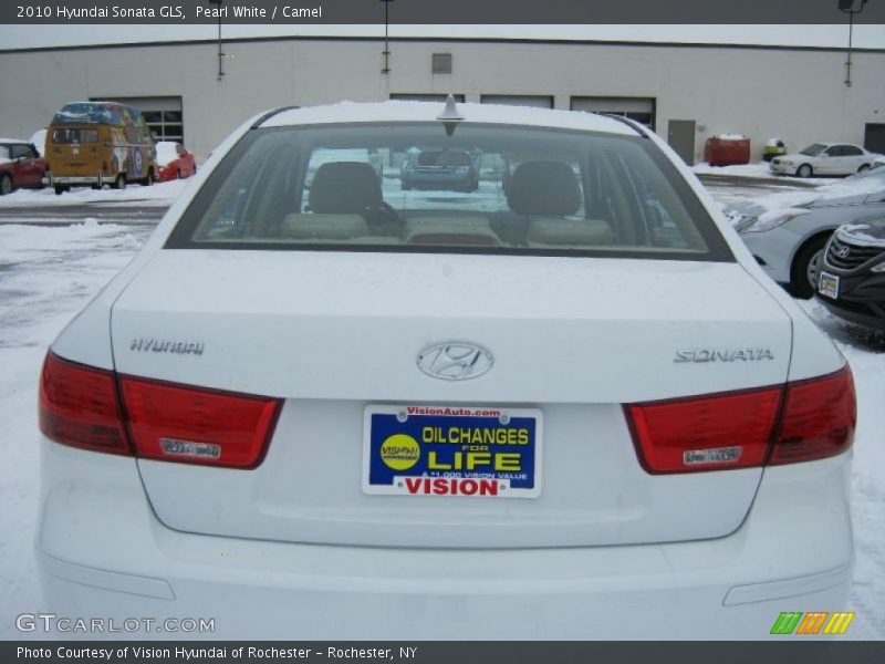 Pearl White / Camel 2010 Hyundai Sonata GLS