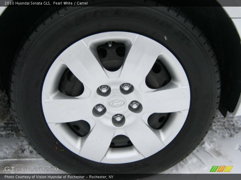 Pearl White / Camel 2010 Hyundai Sonata GLS