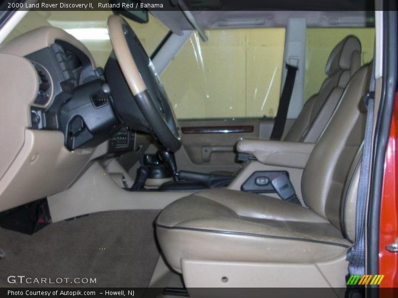 Rutland Red / Bahama 2000 Land Rover Discovery II