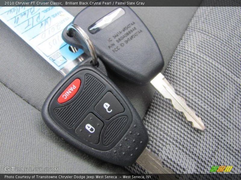 Brilliant Black Crystal Pearl / Pastel Slate Gray 2010 Chrysler PT Cruiser Classic