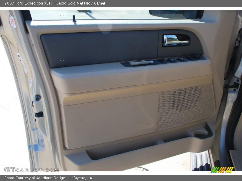 Pueblo Gold Metallic / Camel 2007 Ford Expedition XLT