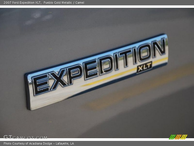 Pueblo Gold Metallic / Camel 2007 Ford Expedition XLT