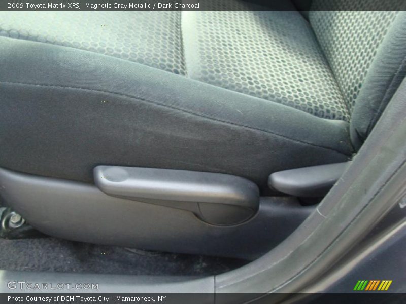 Magnetic Gray Metallic / Dark Charcoal 2009 Toyota Matrix XRS