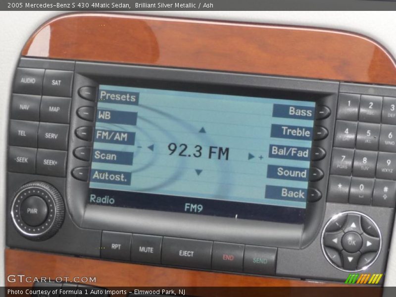 Controls of 2005 S 430 4Matic Sedan
