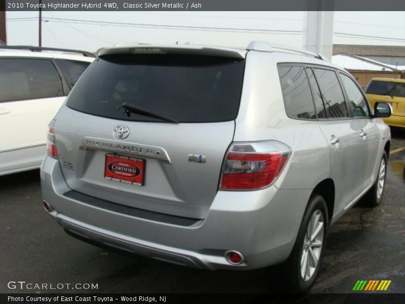 Classic Silver Metallic / Ash 2010 Toyota Highlander Hybrid 4WD