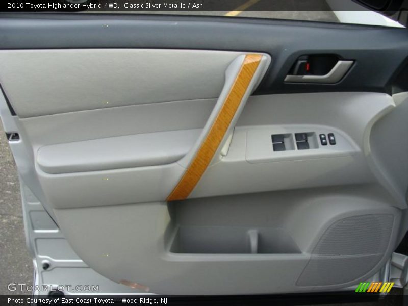 Classic Silver Metallic / Ash 2010 Toyota Highlander Hybrid 4WD