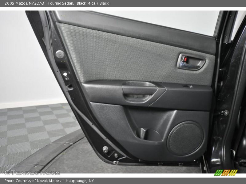 Black Mica / Black 2009 Mazda MAZDA3 i Touring Sedan