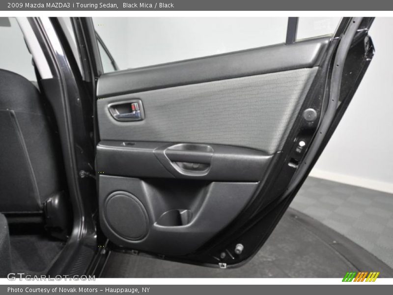Black Mica / Black 2009 Mazda MAZDA3 i Touring Sedan
