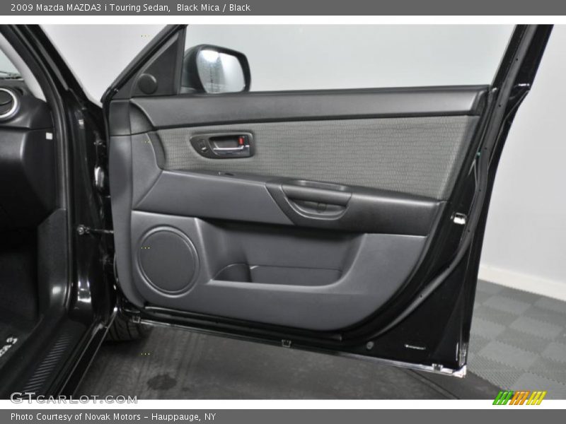 Black Mica / Black 2009 Mazda MAZDA3 i Touring Sedan