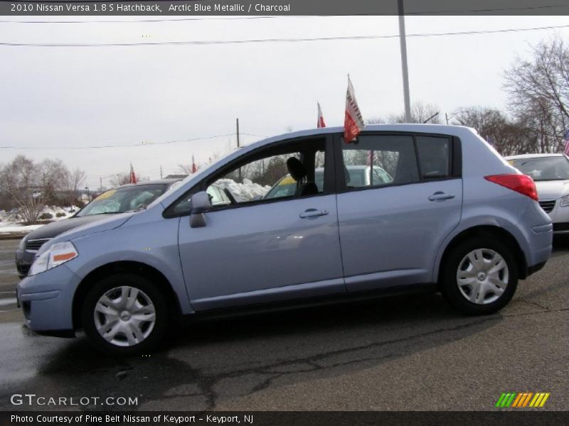  2010 Versa 1.8 S Hatchback Arctic Blue Metallic
