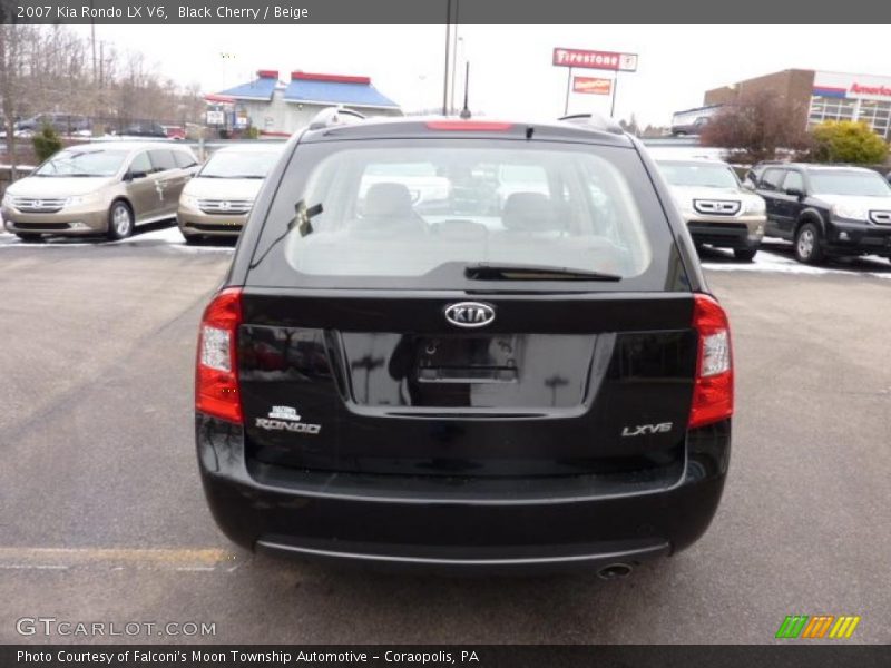 Black Cherry / Beige 2007 Kia Rondo LX V6