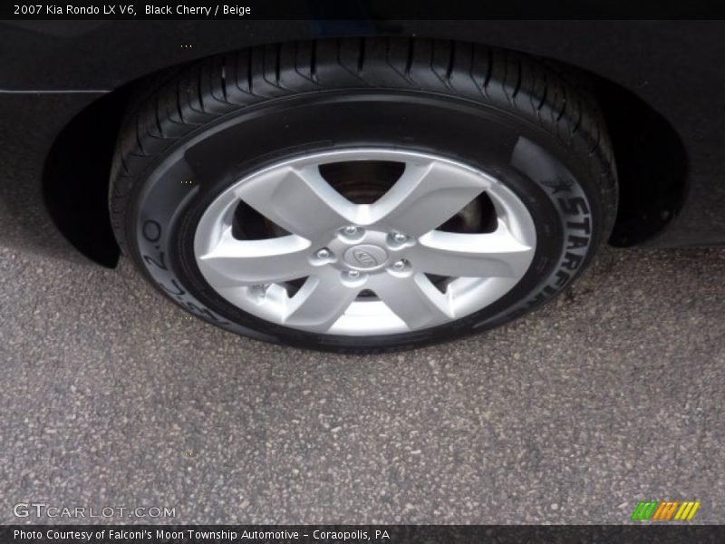 Black Cherry / Beige 2007 Kia Rondo LX V6