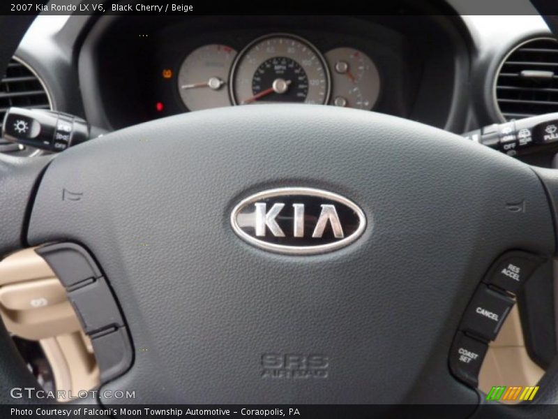 Black Cherry / Beige 2007 Kia Rondo LX V6