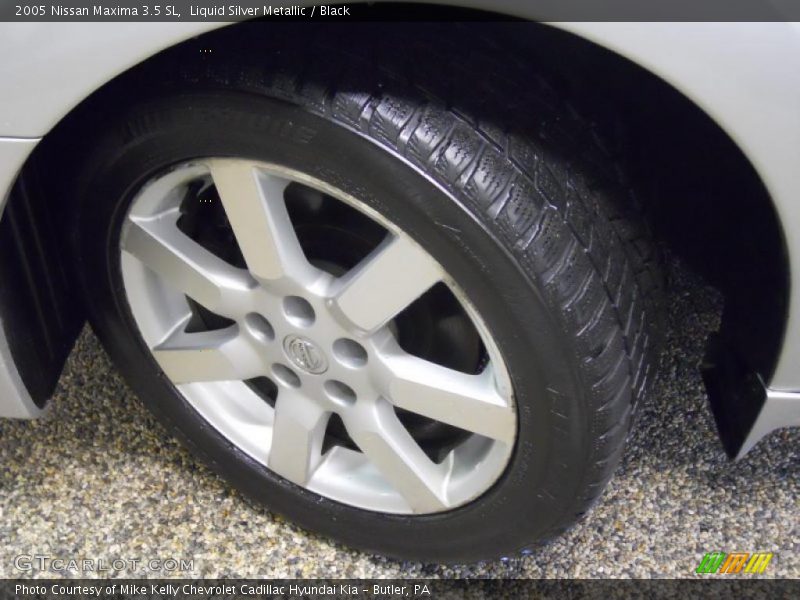 Liquid Silver Metallic / Black 2005 Nissan Maxima 3.5 SL