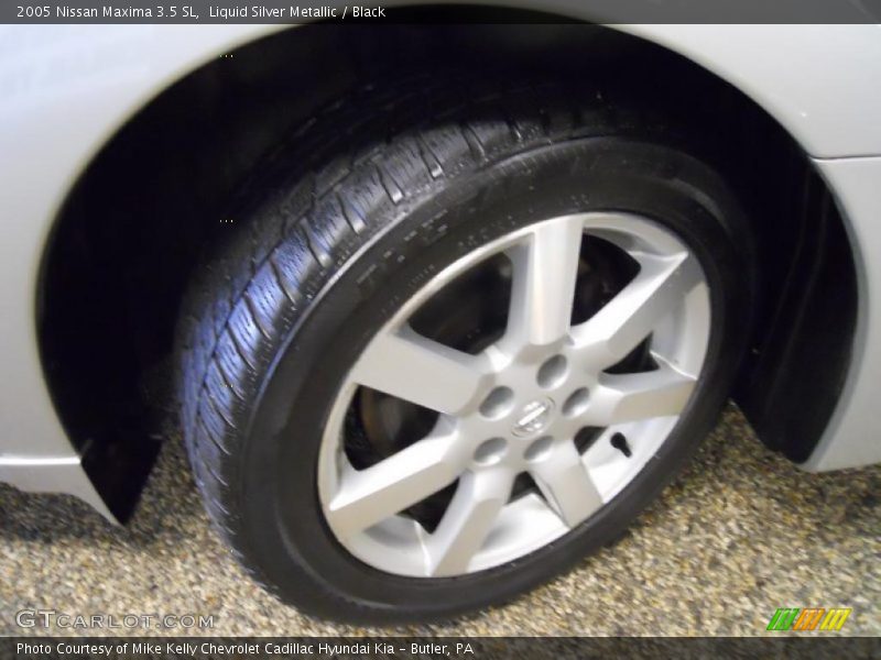 Liquid Silver Metallic / Black 2005 Nissan Maxima 3.5 SL