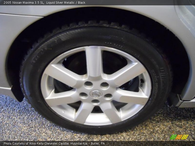 Liquid Silver Metallic / Black 2005 Nissan Maxima 3.5 SL
