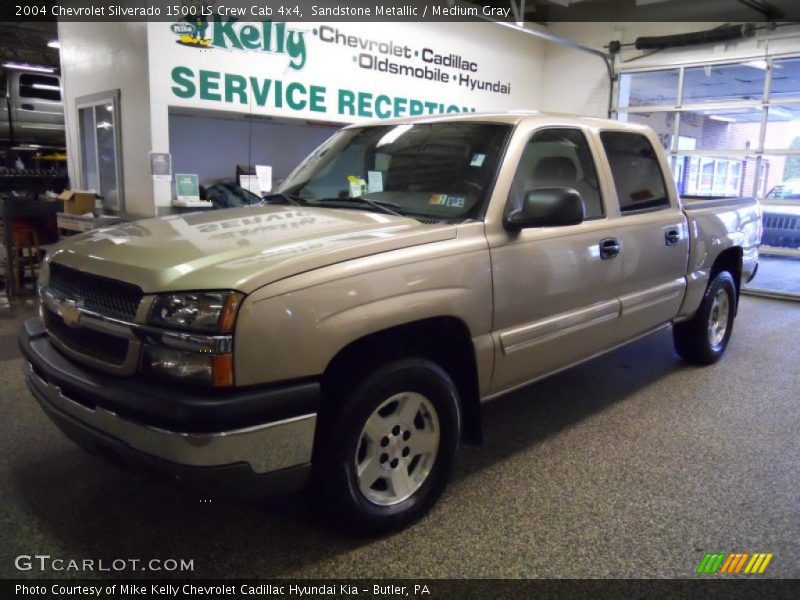 Sandstone Metallic / Medium Gray 2004 Chevrolet Silverado 1500 LS Crew Cab 4x4