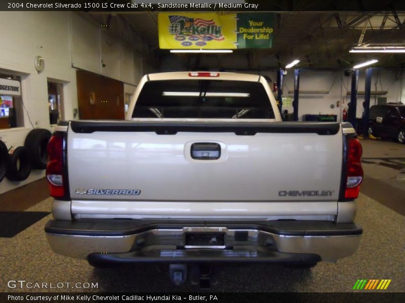 Sandstone Metallic / Medium Gray 2004 Chevrolet Silverado 1500 LS Crew Cab 4x4