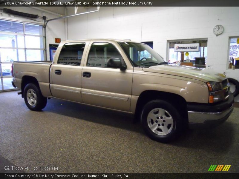 Sandstone Metallic / Medium Gray 2004 Chevrolet Silverado 1500 LS Crew Cab 4x4