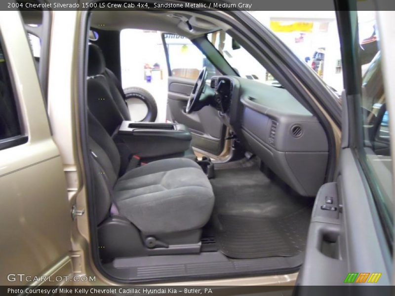 Sandstone Metallic / Medium Gray 2004 Chevrolet Silverado 1500 LS Crew Cab 4x4