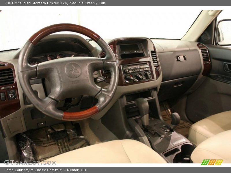 Sequoia Green / Tan 2001 Mitsubishi Montero Limited 4x4