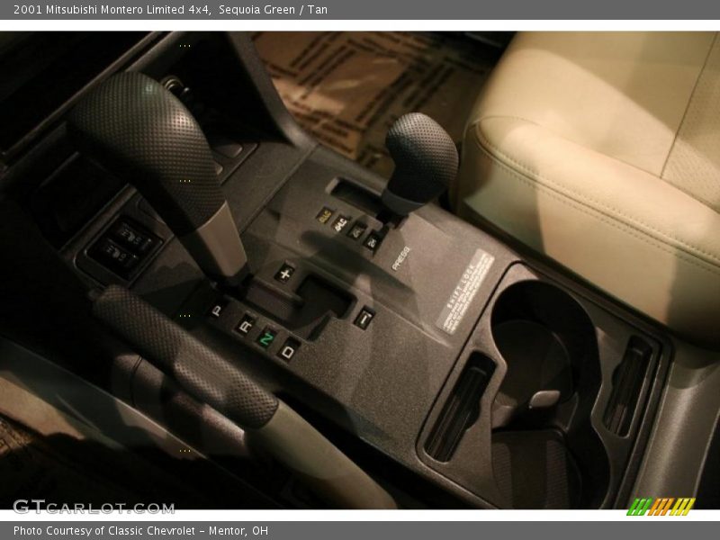 Sequoia Green / Tan 2001 Mitsubishi Montero Limited 4x4