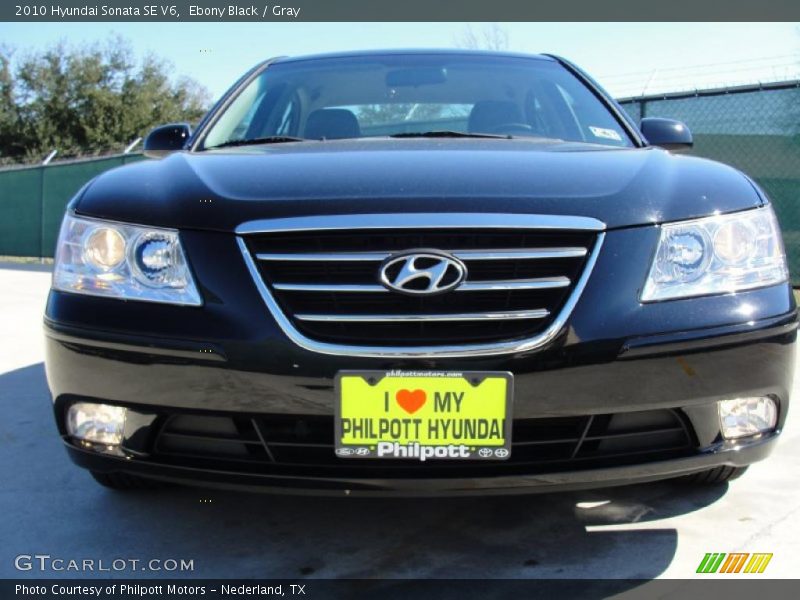 Ebony Black / Gray 2010 Hyundai Sonata SE V6