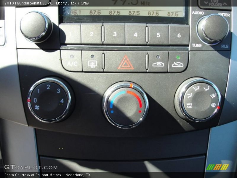 Ebony Black / Gray 2010 Hyundai Sonata SE V6