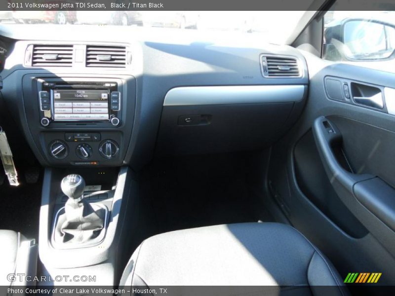 Black / Titan Black 2011 Volkswagen Jetta TDI Sedan