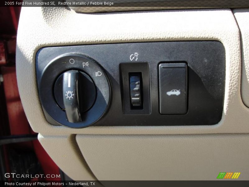 Redfire Metallic / Pebble Beige 2005 Ford Five Hundred SE