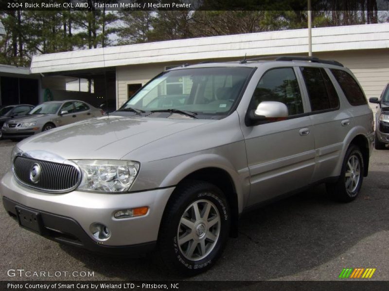 Front 3/4 View of 2004 Rainier CXL AWD