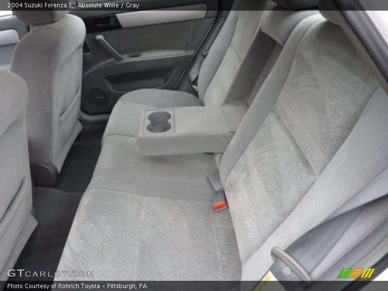 Absolute White / Gray 2004 Suzuki Forenza S