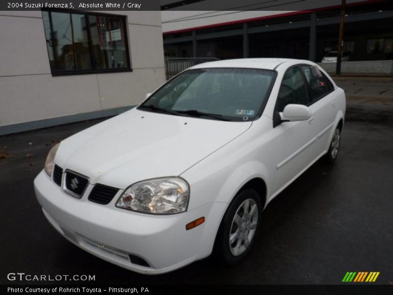 Absolute White / Gray 2004 Suzuki Forenza S